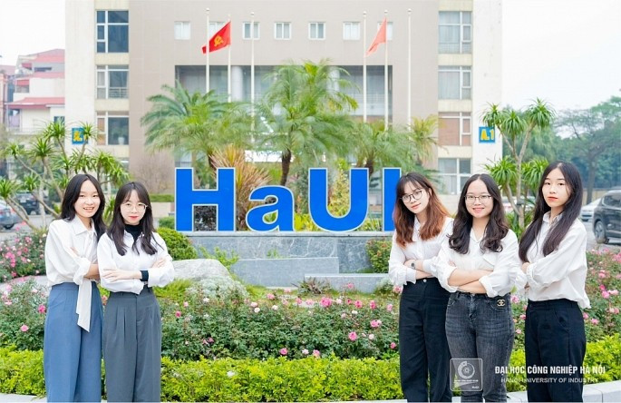 HCN 5